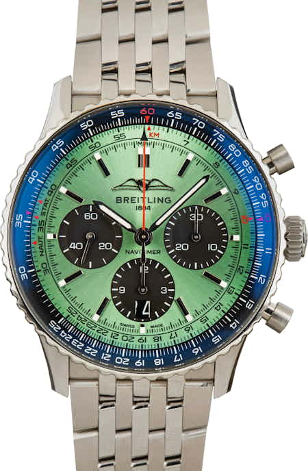 Breitling Navitimer B01 Chronograph 43 Green Dial